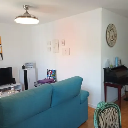 Coquetty Housing In Santander Bay 아파트