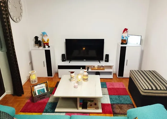 Coquetty Housing In Santander Bay *