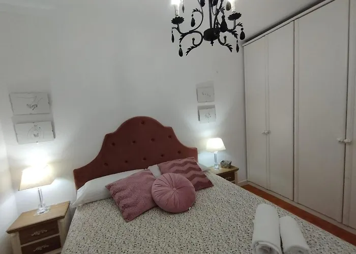 Coquetty Housing In Santander Bay *