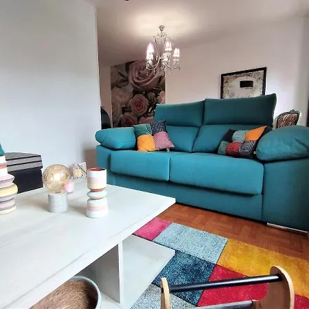 Coquetty Housing In Santander Bay