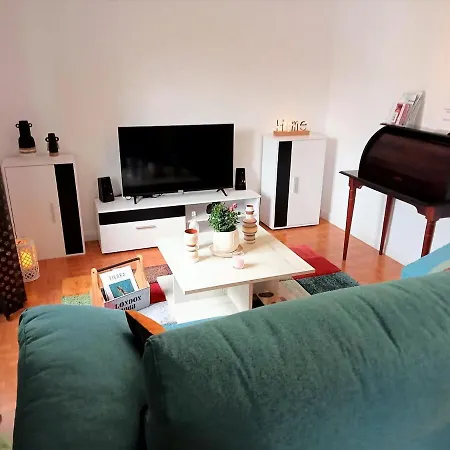 Coquetty Housing In Santander Bay *