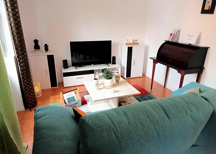 Coquetty Housing In Santander Bay *