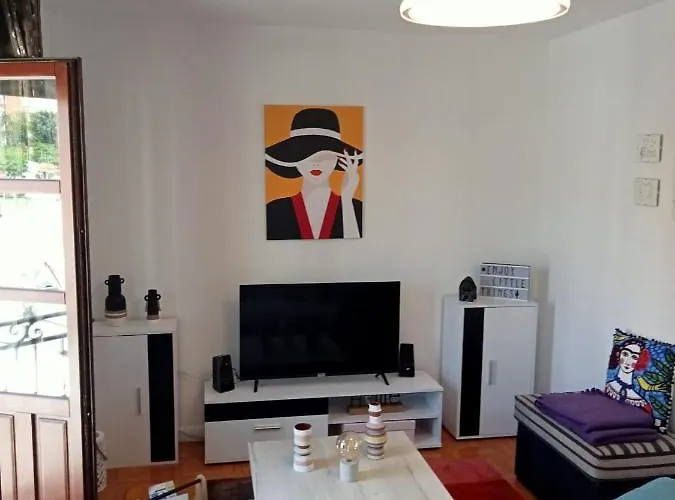 Coquetty Housing In Santander Bay *