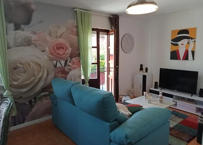 Coquetty Housing In Santander Bay * El Astillero